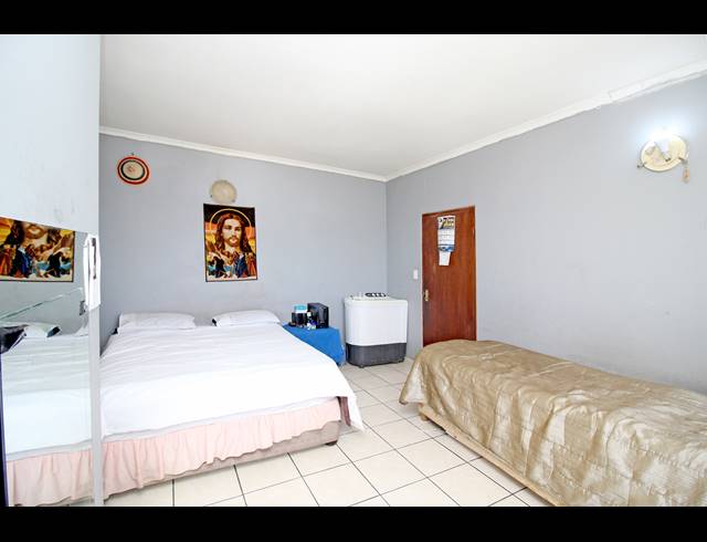 2 BEDROOM APARTMENT FOR SALE IN FERNDALE